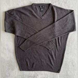 Geoffrey Beene V Neck Gray Sweater Large